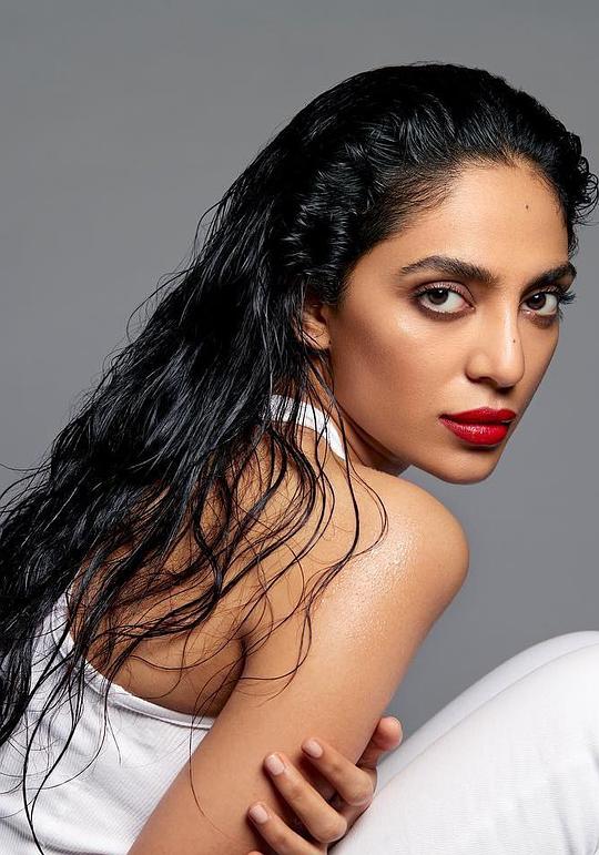 索比塔·杜里帕拉 Sobhita Dhulipala