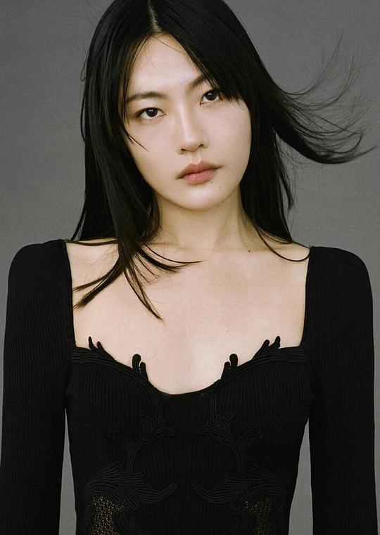 曾靖 Zine Tseng