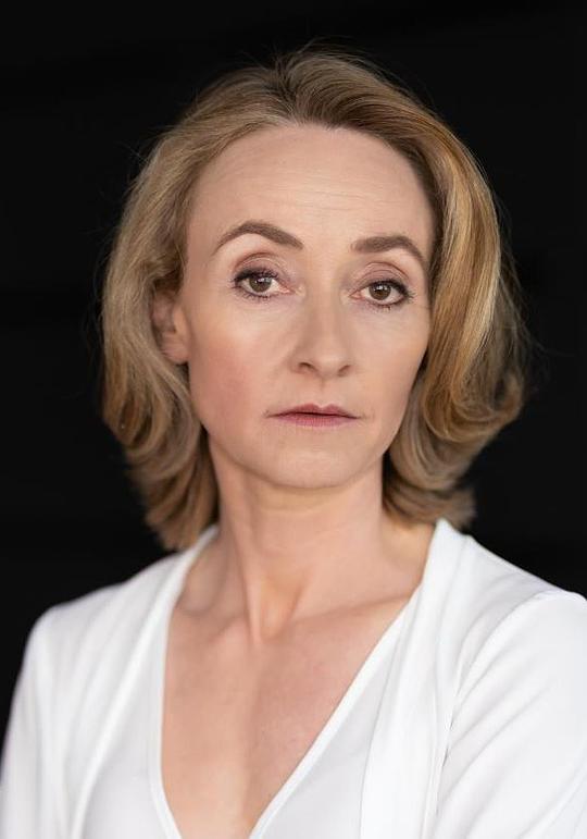 贝蒂娜·罗梅耶 Bettina Lohmeyer