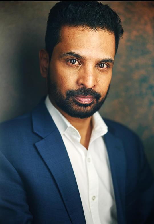 迪内希·迪亚加拉詹 Dinesh Thyagarajan