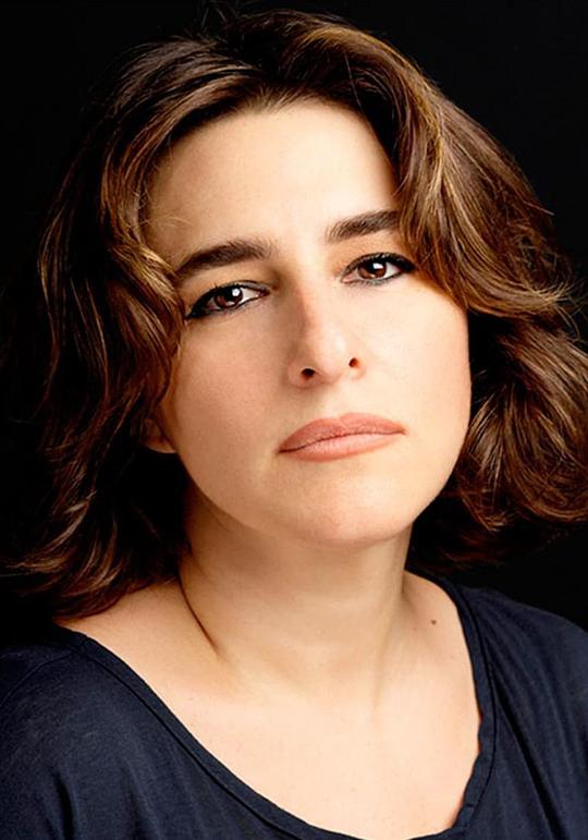埃瑟拉·戴尔曼吉奥古鲁 Esra Dermancıoğlu
