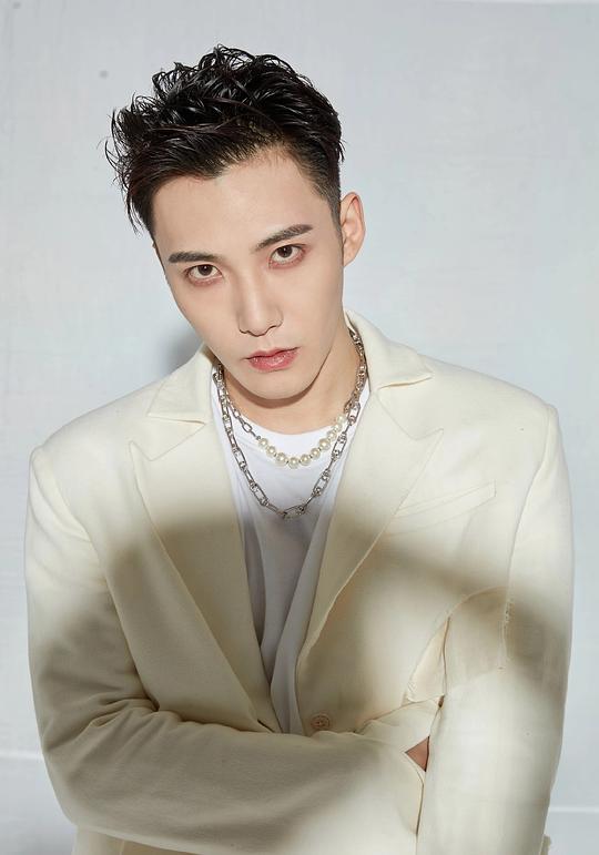 吴赫伦 Helun Wu