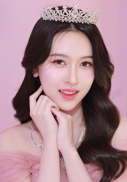 阿里茶·希帕塔克 Alicha Sripratak