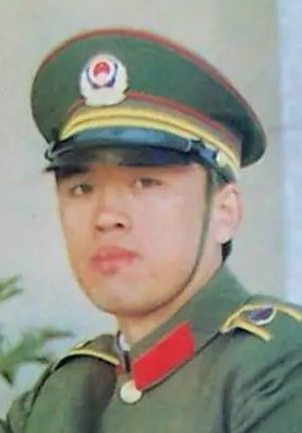 张毅 Yi Zhang
