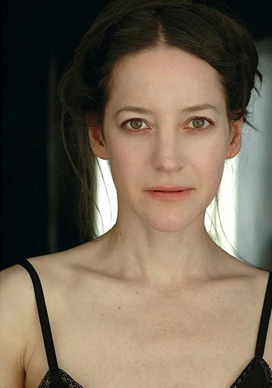 布鲁克·布卢姆 Brooke Bloom