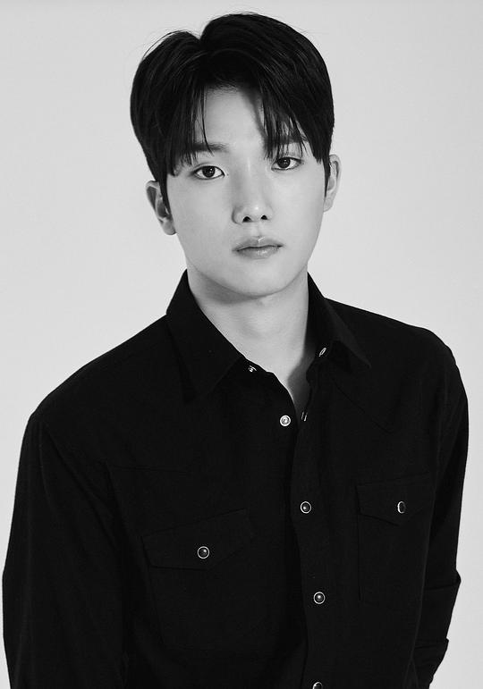 崔民英 Choi Min-yeong