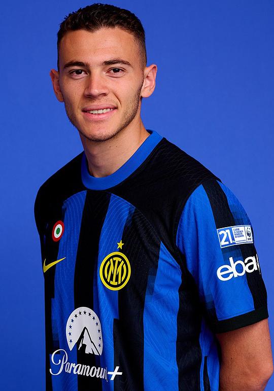 克里斯蒂安·阿斯拉尼 Kristjan Asllani