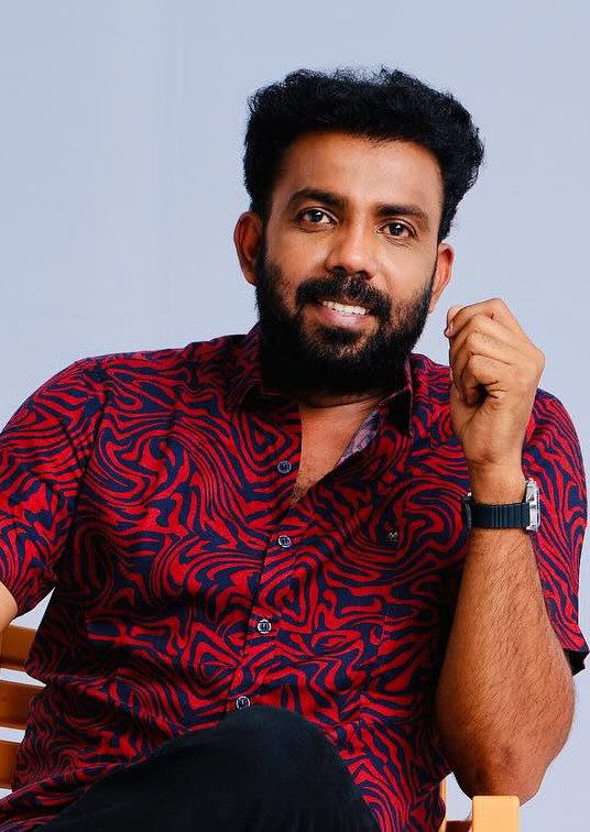 阿齐斯·内杜曼格德 Azees Nedumangad