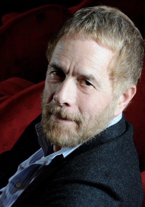 加布里埃莱·拉维亚 Gabriele Lavia