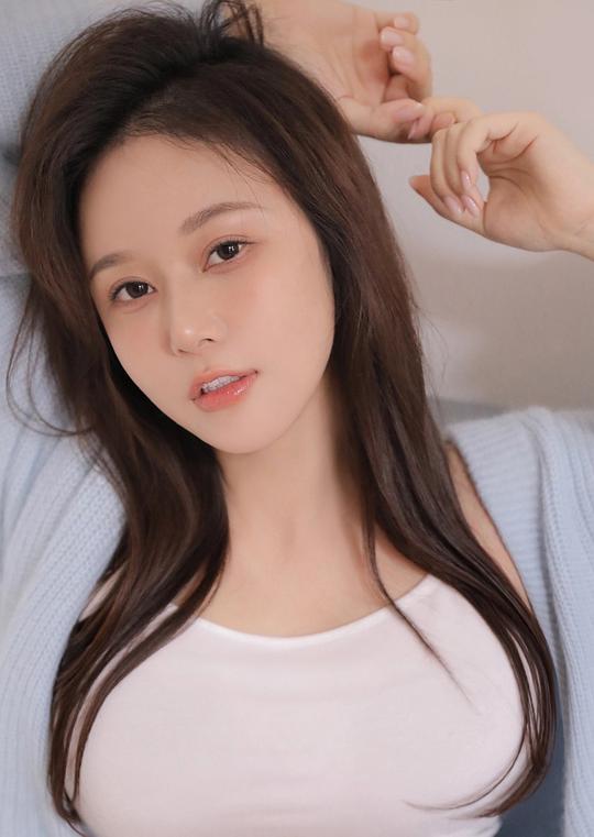 何雨桐 Yutong He