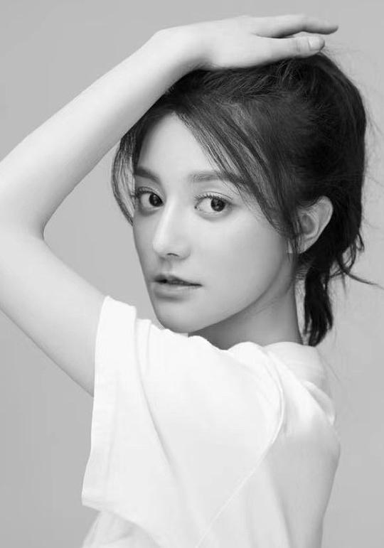 卢星月 Xingyue Lu
