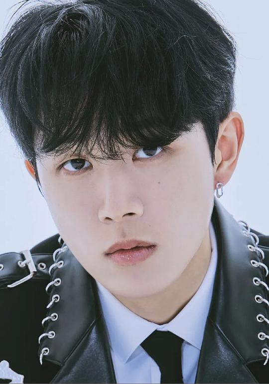 东炫 Dong Hyun