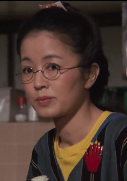日色友惠 Tomoe Hiiro