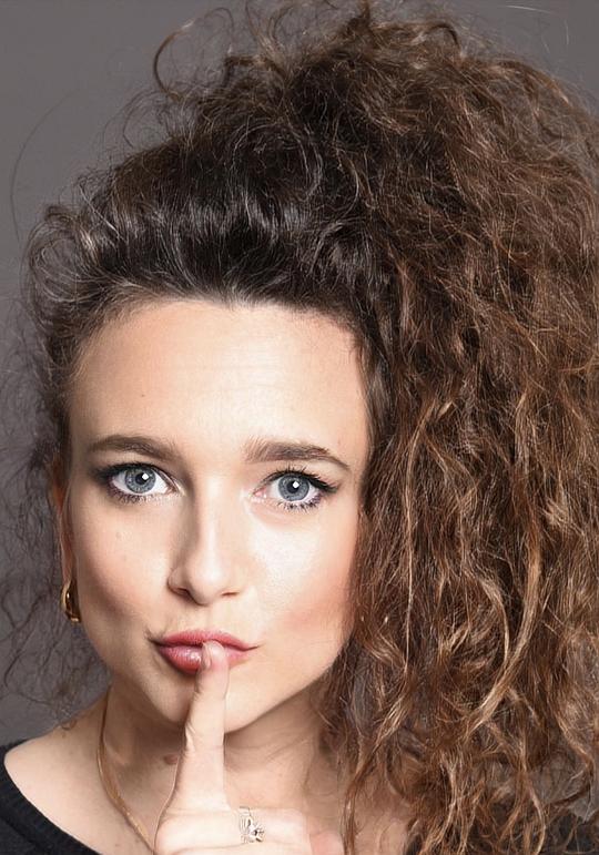 萨比娜·洛佩兹·里昂纳德 Sabrina Lopez Leonard