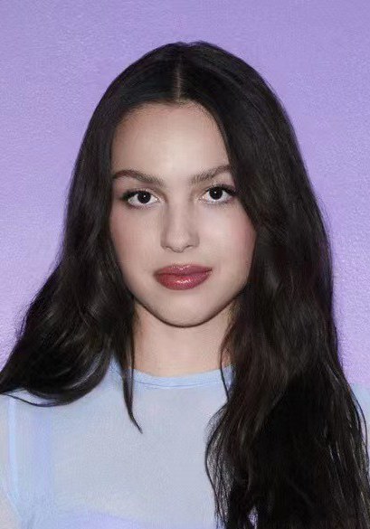 奥利维亚·罗德里戈 Olivia Rodrigo