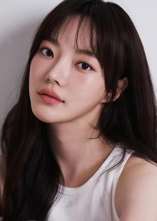 禹贤真 Woo Hyunjin