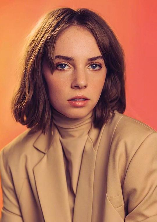 玛雅·霍克 Maya Hawke