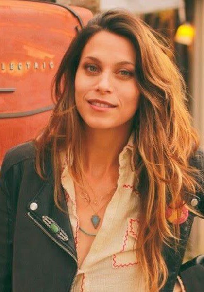 莎凡娜·魏尔奇 Savannah Welch