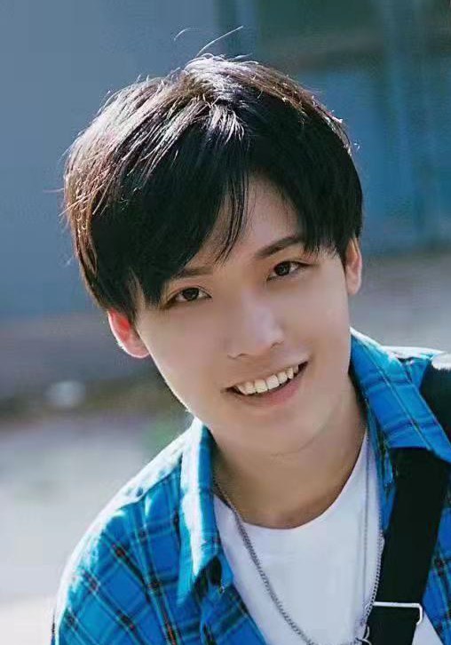 王奕珵 Yicheng Wang