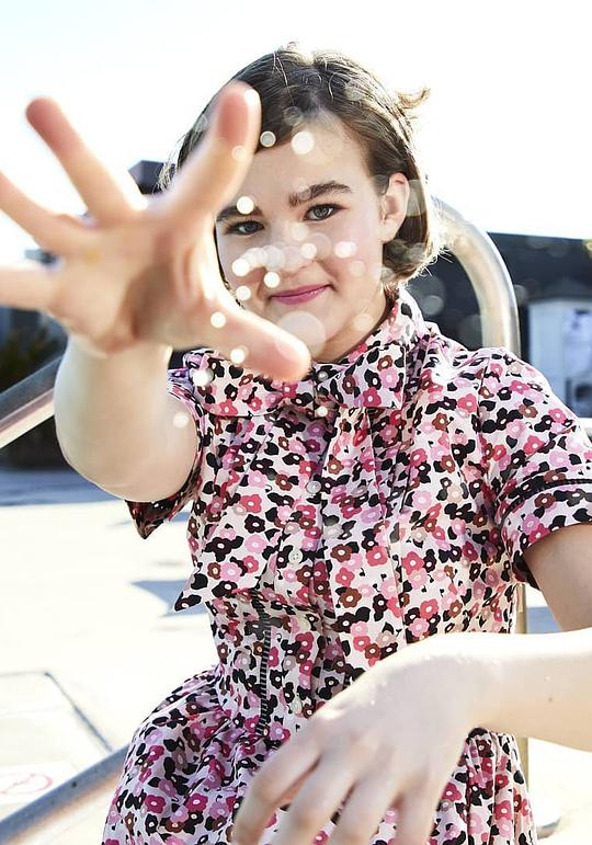 米利森特·西蒙兹 Millicent Simmonds