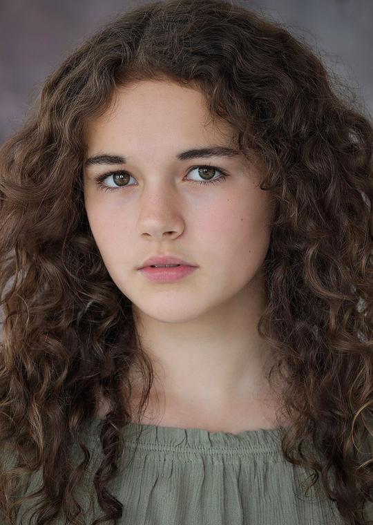 伊莎贝尔·麦金森 Isabel Mackinson