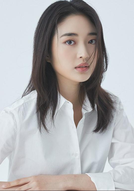 崔奎莉 Gyu-ri Choi