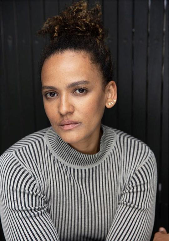 津兹·奥克尼奥  Zindzi Okenyo