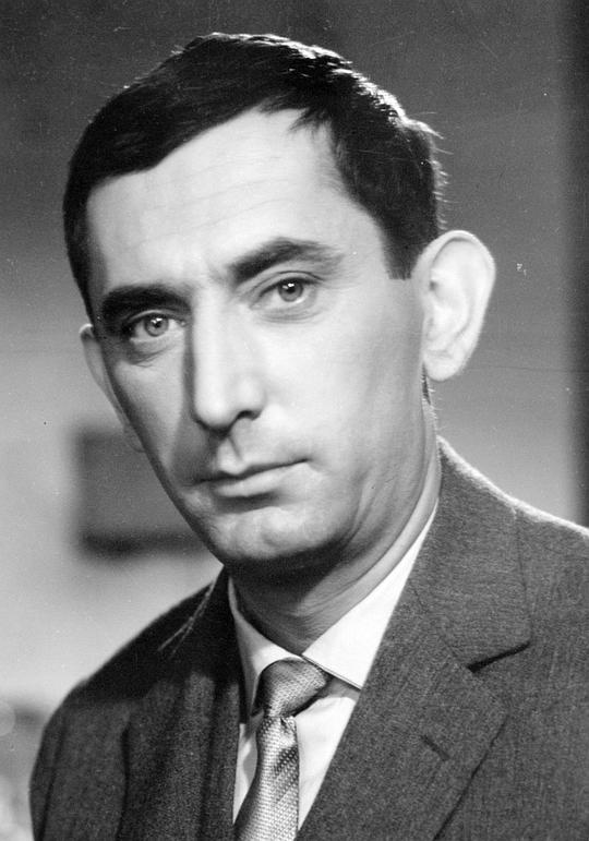 格斯塔·霍洛贝克 Gustaw Holoubek