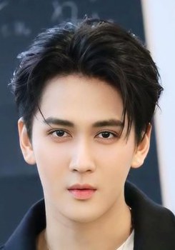 波努斯·塔纳德祁·狄瑟伊苏柯 Bonus Tanadech Deeseesuk