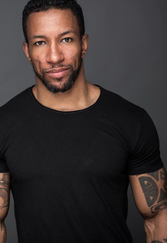 维克·普拉加斯 Vic Plajas