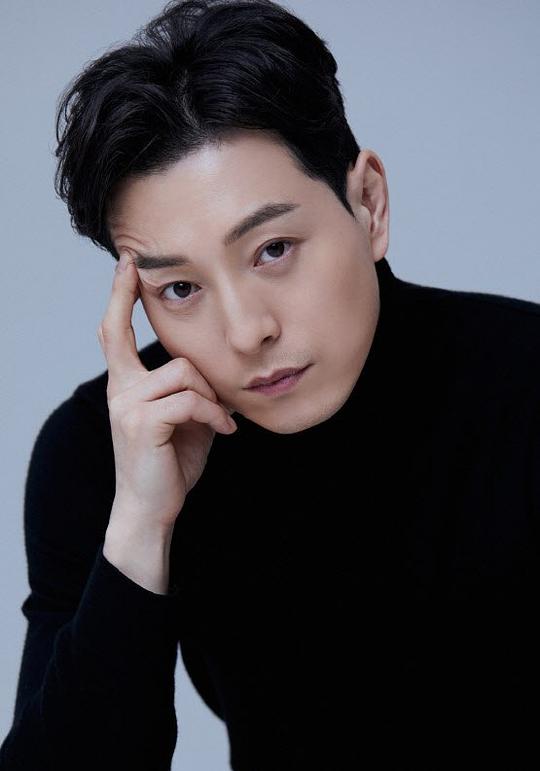 郑成日 Seong-il Jeong