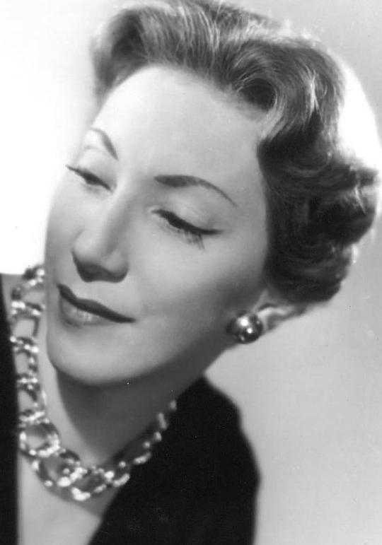 德尼兹·佩隆 Denise Péron