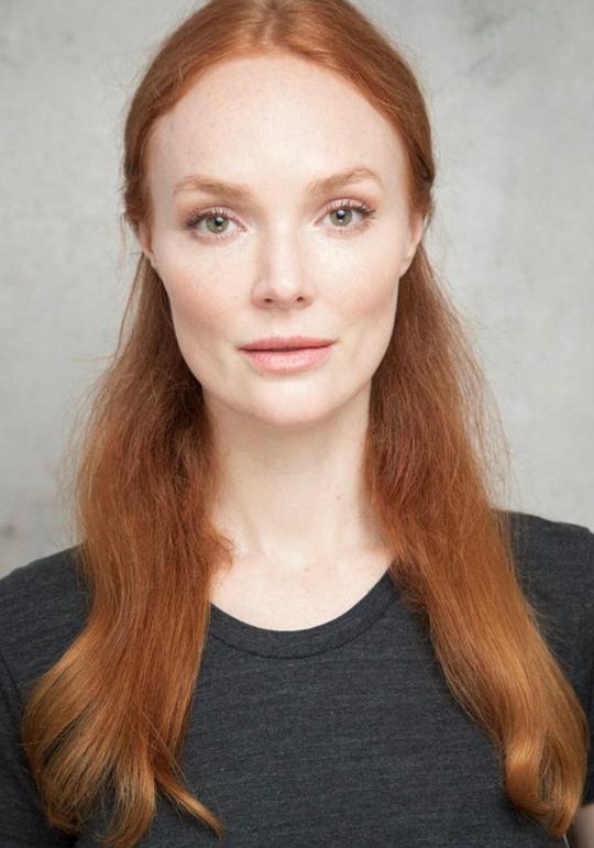 西尔维娅·弗洛特 Sylvia Flote