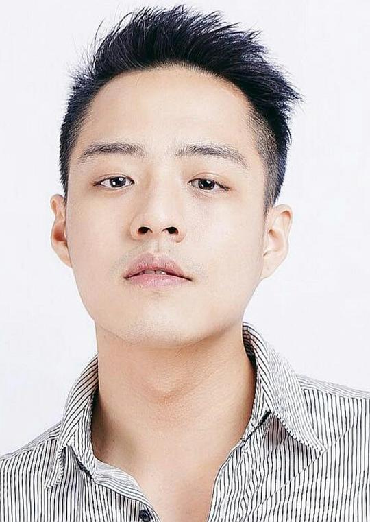 王岳丰 Yue-Feng Wang