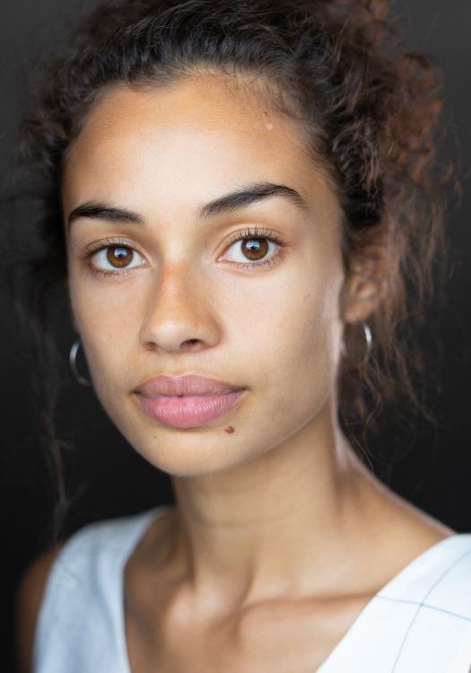 妮雅·托尔 Nia Towle