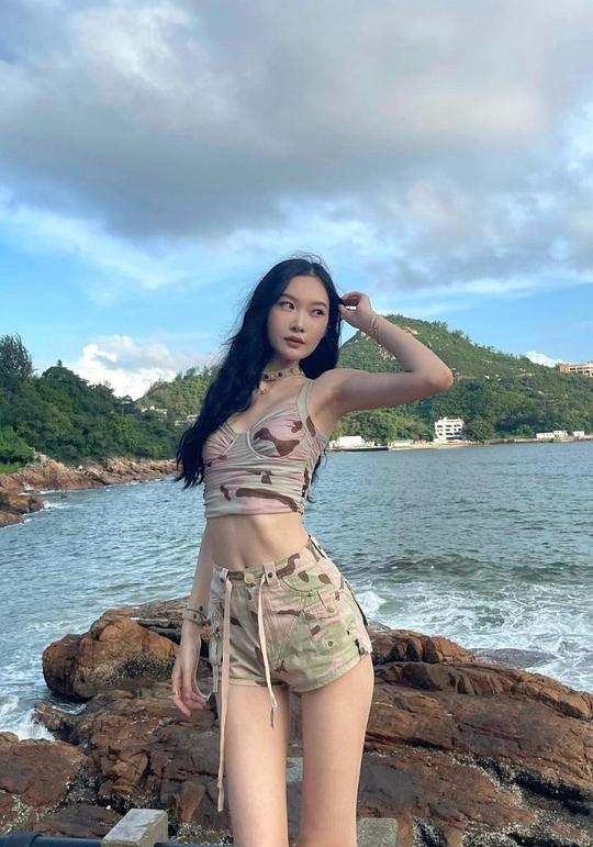 姜依宁 Jenny Jiang