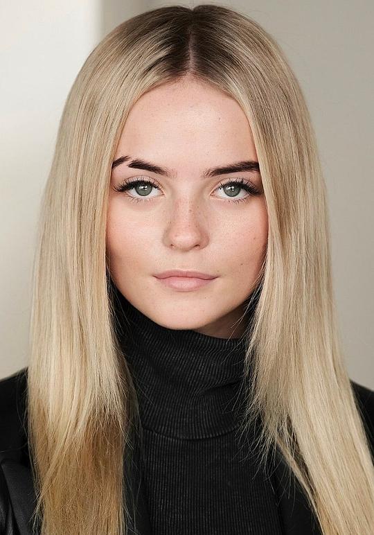 米莉·吉布森 Millie Gibson