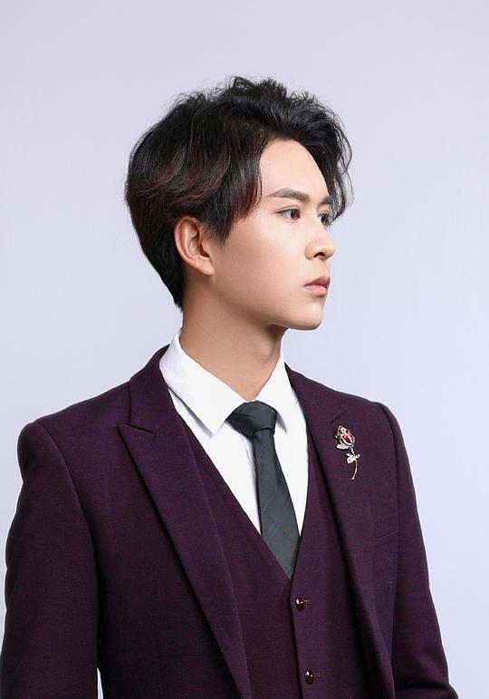 文鸿毅 Hongyi Wen