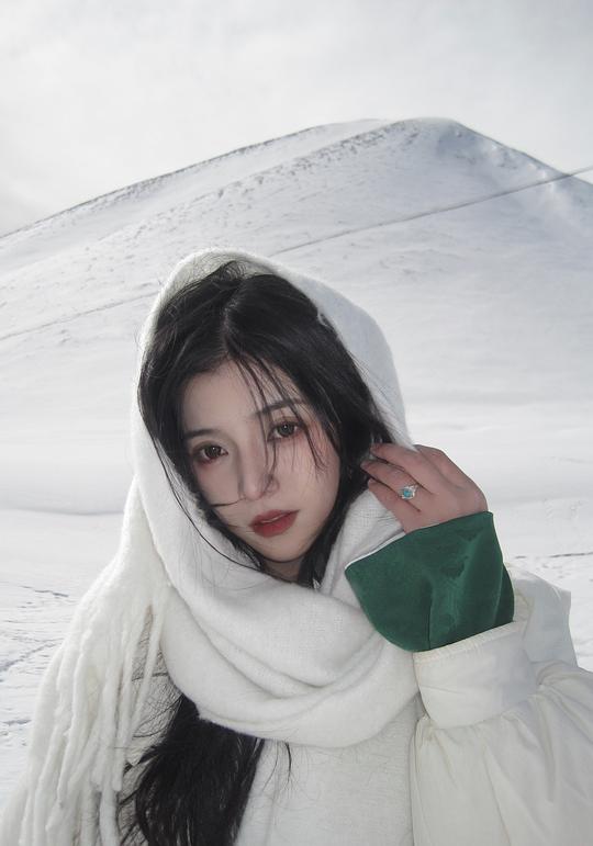 杨紫艺 Ziyi Yang