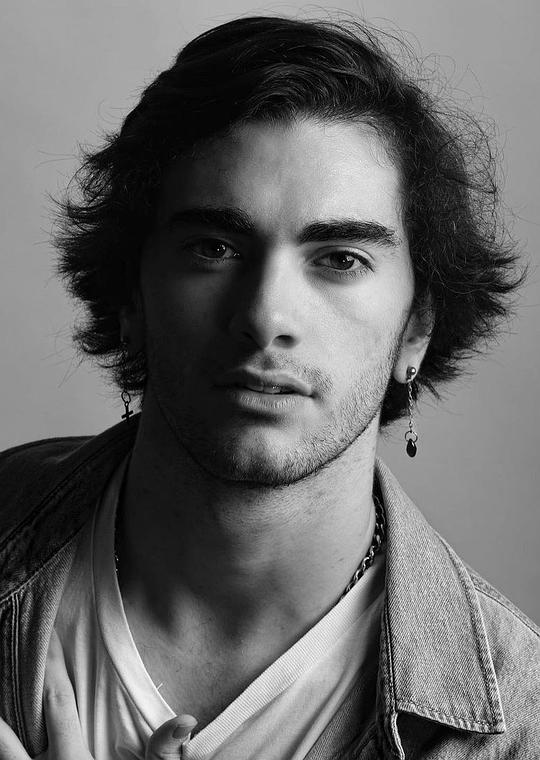 马蒂亚斯·托雷斯 Matías Torres