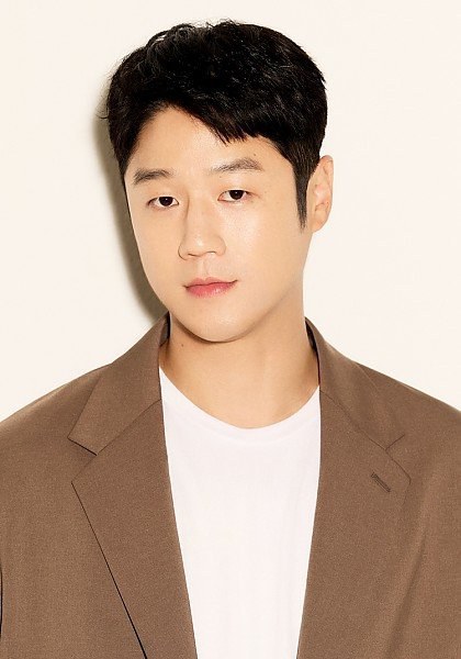 郑浚远 Jung Jun-won