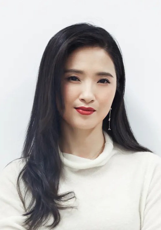 龚蓓苾 Beibi Gong