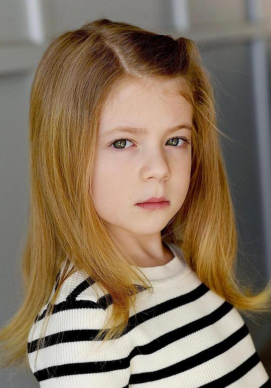 夏洛特·安·塔克 Charlotte Ann Tucker