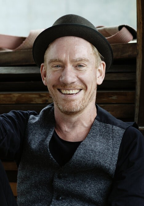 朱格·普拉斯 Jürg Plüss