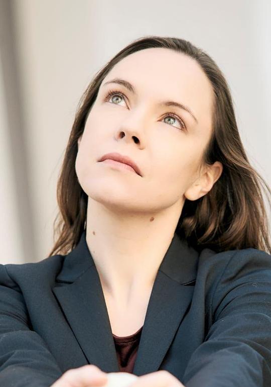吉纳维芙·奥尼尔 Genevieve O'Neal