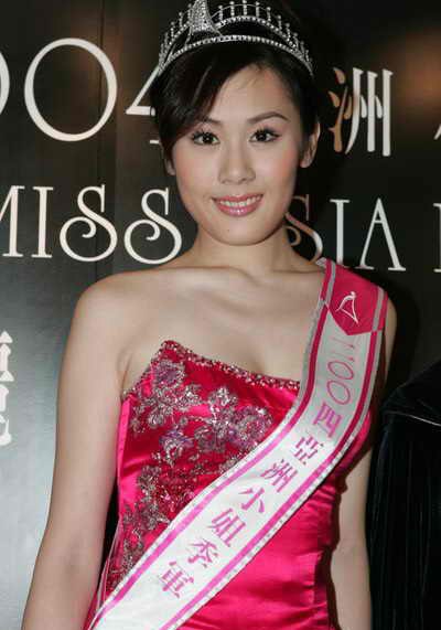 冯梓莹 Queenie Fung