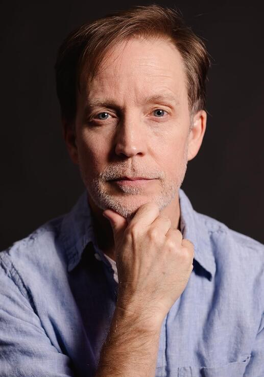 詹姆斯·阿诺德·泰勒 James Arnold Taylor