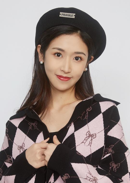 黄悦然 HuangYueRan