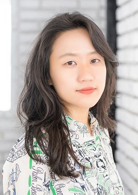 尹久里 Gyuri Byun
