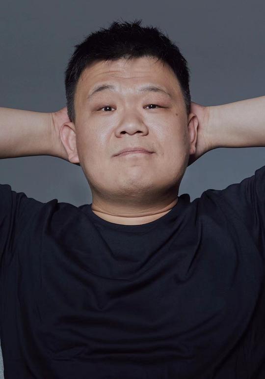 张哲 Zhe Zhang